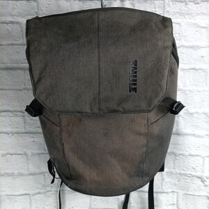 Thule Enroute Backpack Grey Exterior Green Interior  Multiple Compartments S11